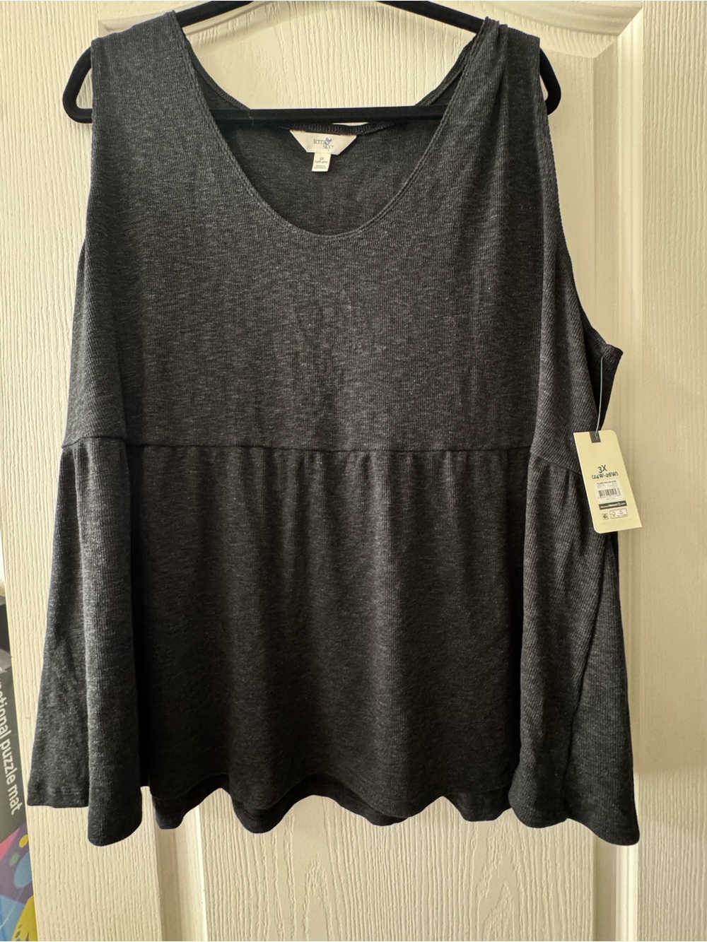 Gray Women's Sleeveless Peplum Top Terra & Sky NWT